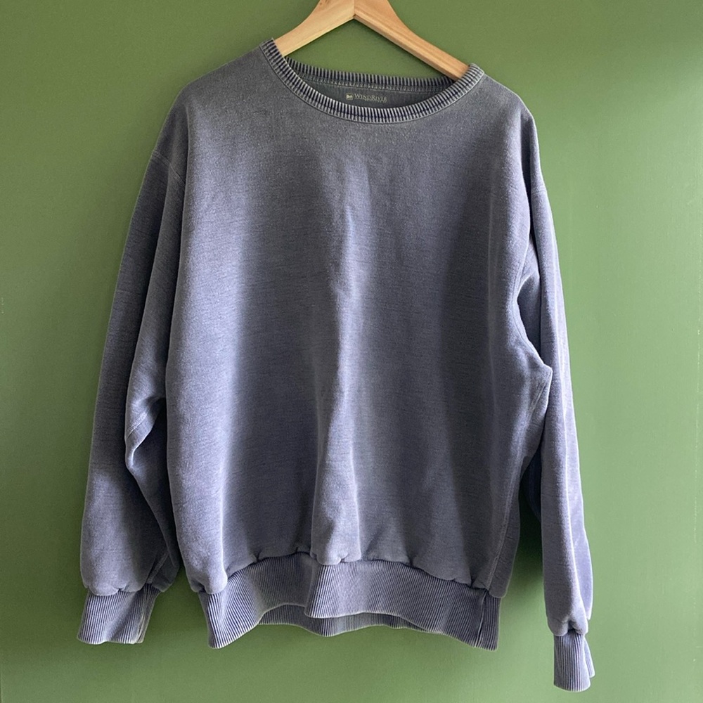 Windriver distressed crewneck